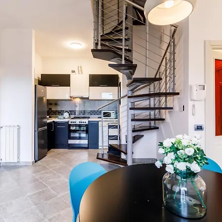 Cozy In Colonna San Marco With View Apartament *