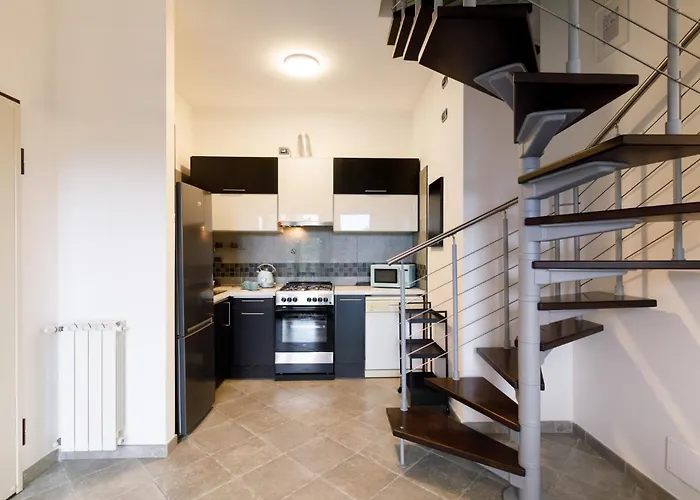 Guesthost - Cozy In Colonna San Marco With View *