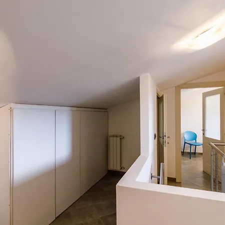 Guesthost - Cozy In Colonna San Marco With View شقة سيينا
