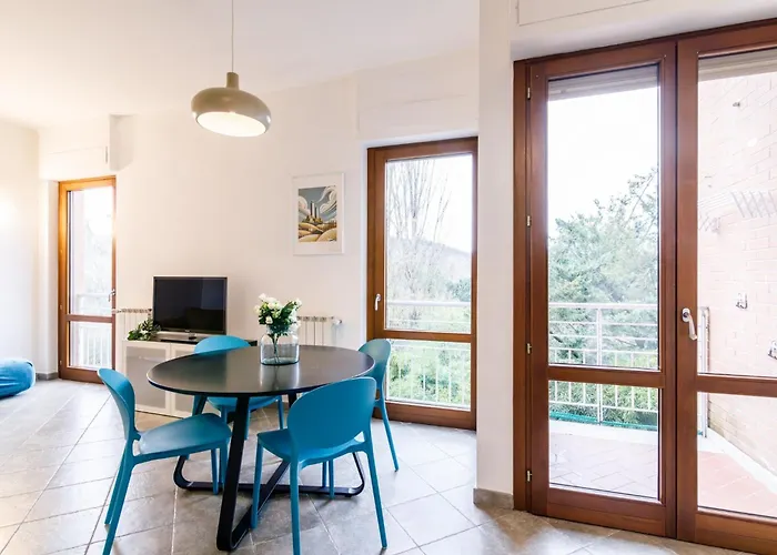 Guesthost - Cozy In Colonna San Marco With View Siena