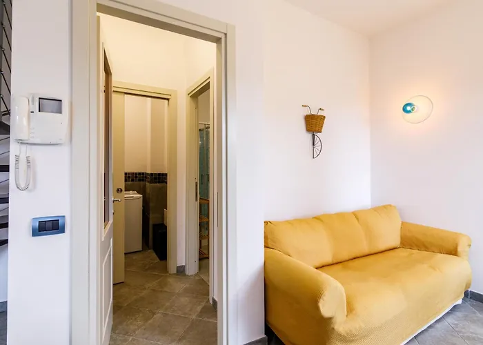 Guesthost - Cozy In Colonna San Marco With View * Siena