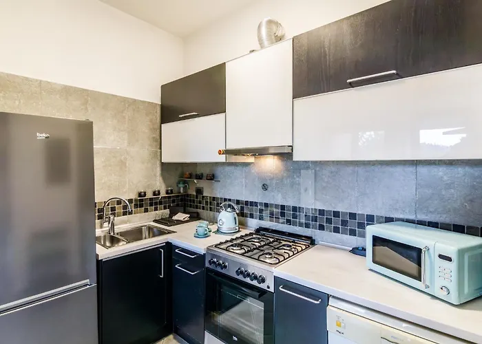 Appartamento Guesthost - Cozy In Colonna San Marco With View