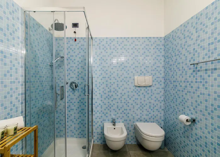 Guesthost - Cozy In Colonna San Marco With View Appartamento